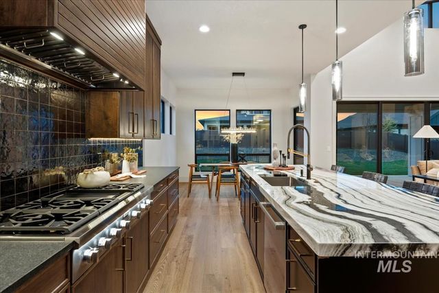 9967 W Bouvardia St, Star, ID 83669