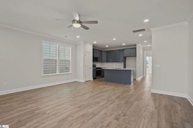 226 Lake Greenwood Boulevard, Greenwood, SC 29649