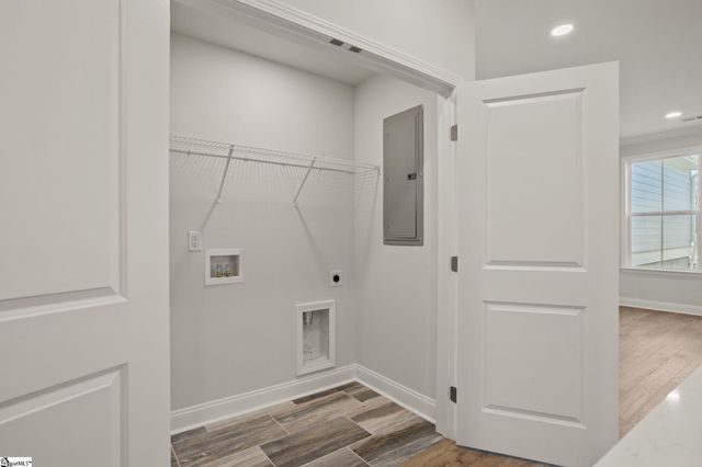 226 Lake Greenwood Boulevard, Greenwood, SC 29649