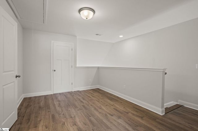 226 Lake Greenwood Boulevard, Greenwood, SC 29649