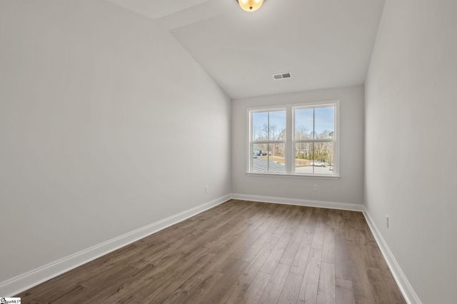 226 Lake Greenwood Boulevard, Greenwood, SC 29649