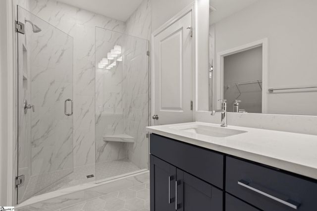 226 Lake Greenwood Boulevard, Greenwood, SC 29649