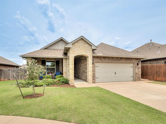 905 NW 190th Street, Edmond, OK 73012