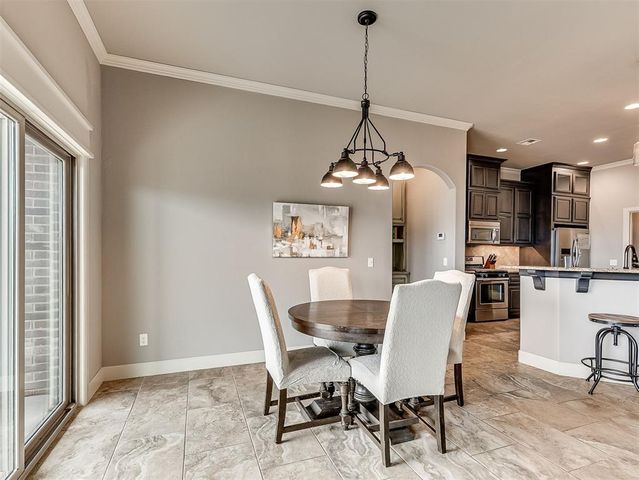 905 NW 190th Street, Edmond, OK 73012