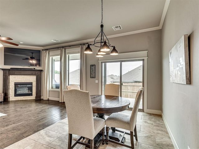905 NW 190th Street, Edmond, OK 73012