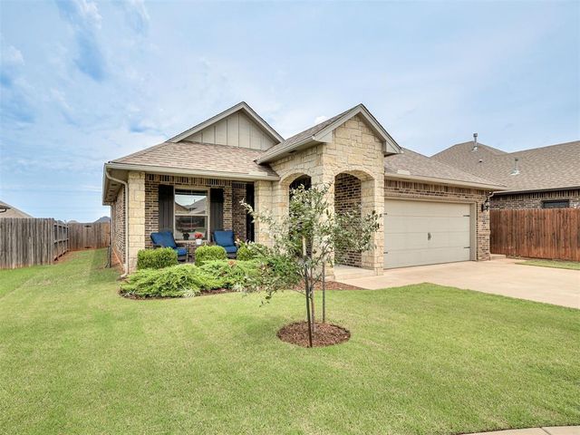 905 NW 190th Street, Edmond, OK 73012