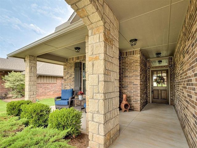 905 NW 190th Street, Edmond, OK 73012
