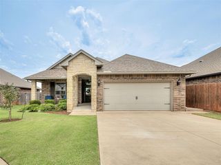 905 NW 190th Street, Edmond, OK 73012