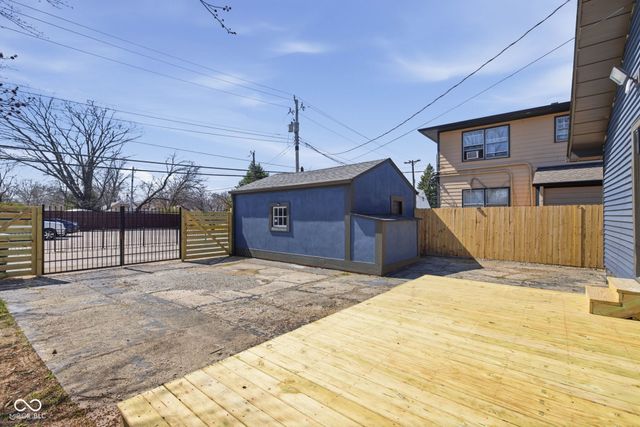 1611 Main Street, Beech Grove, IN 46107