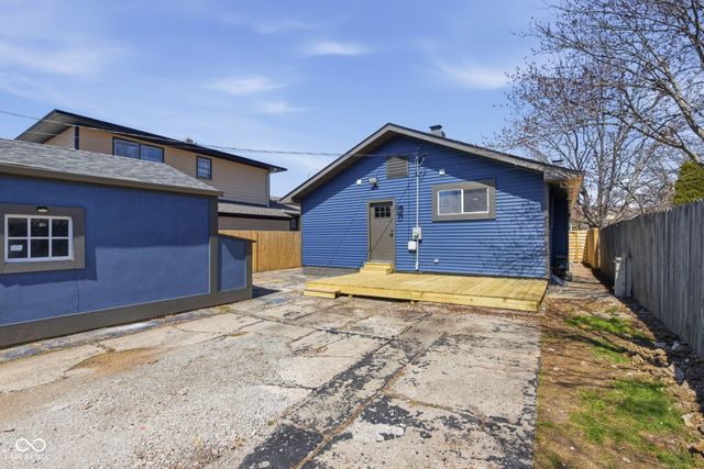 1611 Main Street, Beech Grove, IN 46107