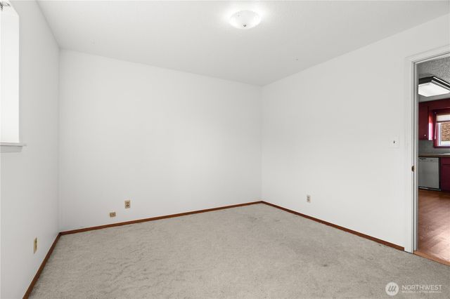 926 6th Avenue SW, Puyallup, WA 98371