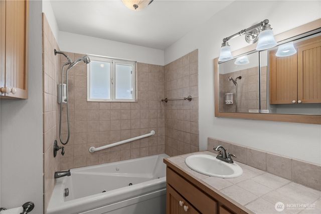 926 6th Avenue SW, Puyallup, WA 98371