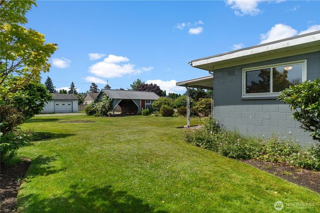 926 6th Avenue SW, Puyallup, WA 98371