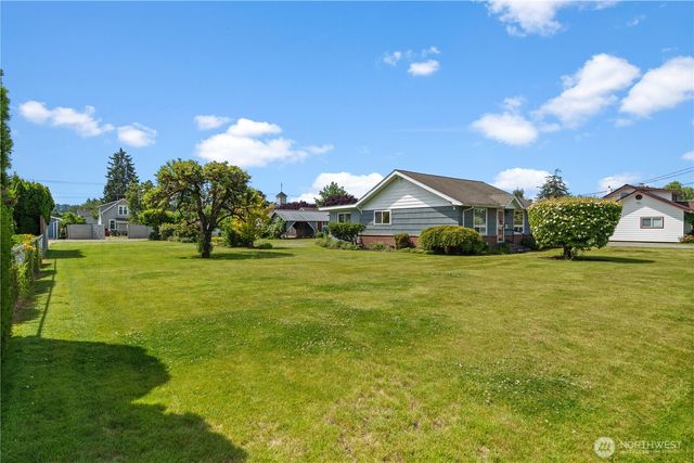 926 6th Avenue SW, Puyallup, WA 98371