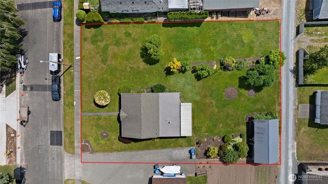 926 6th Avenue SW, Puyallup, WA 98371