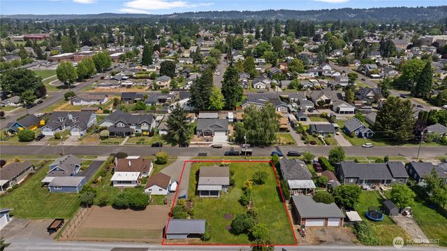 926 6th Avenue SW, Puyallup, WA 98371