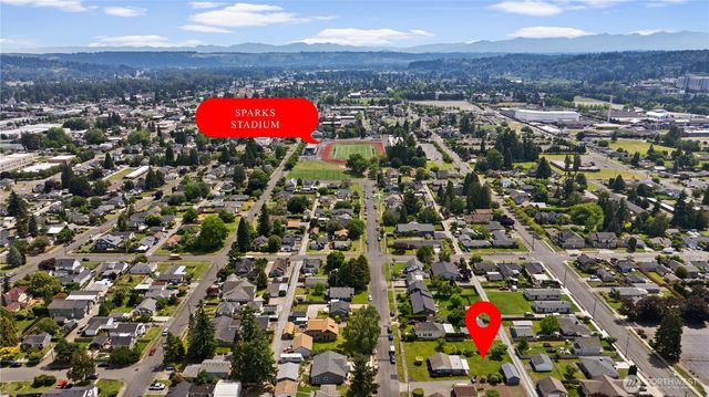 926 6th Avenue SW, Puyallup, WA 98371