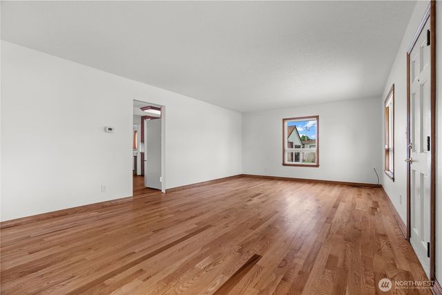 926 6th Avenue SW, Puyallup, WA 98371