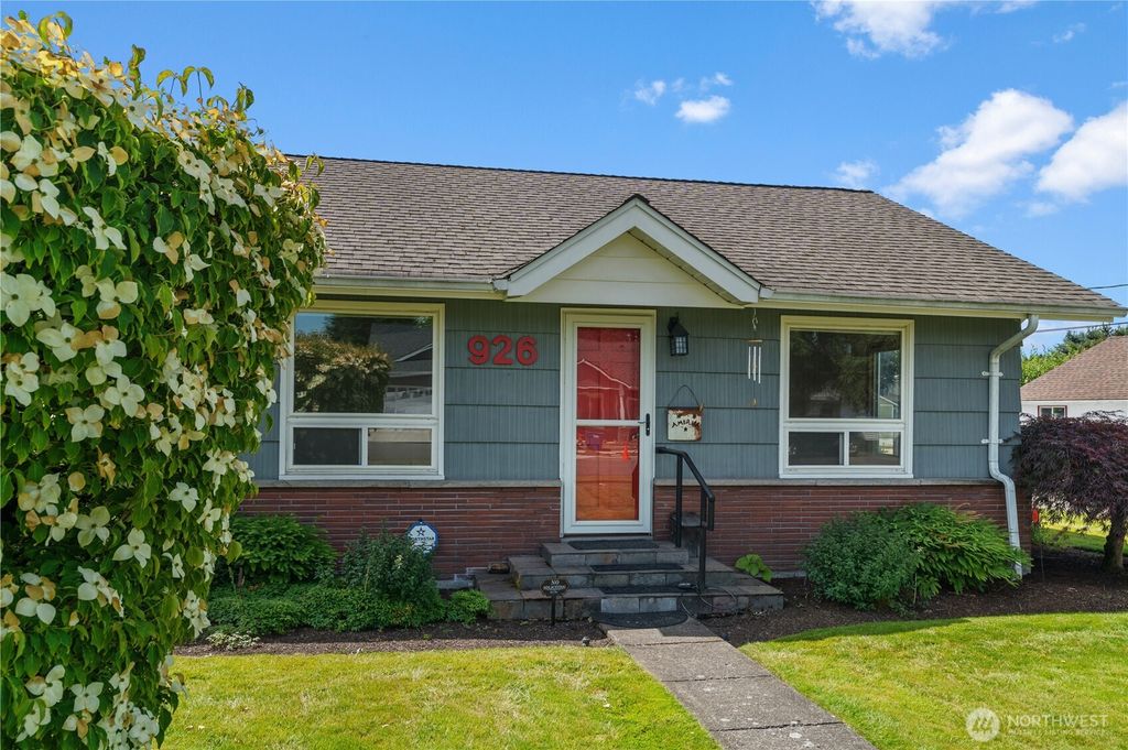 926 6th Avenue SW, Puyallup, WA 98371