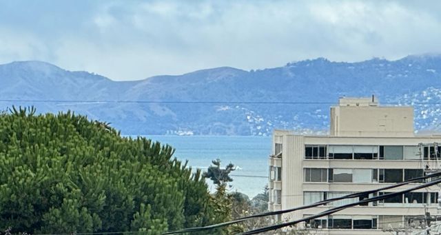 2601 College Avenue 208, Berkeley, CA 94704