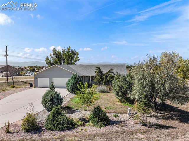 1003 S Quantico Drive, Pueblo, CO 81007