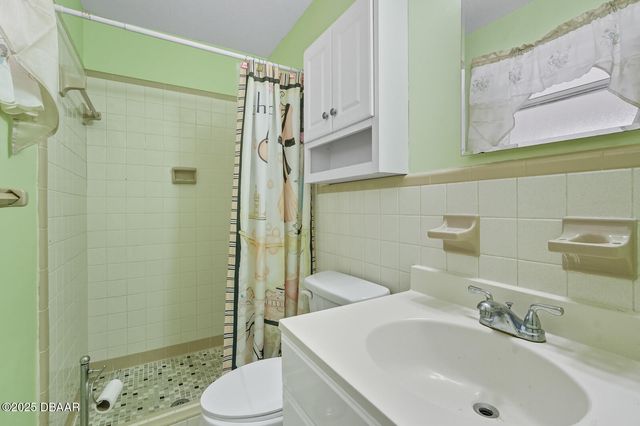 1421 Margina Avenue, Daytona Beach, FL 32114