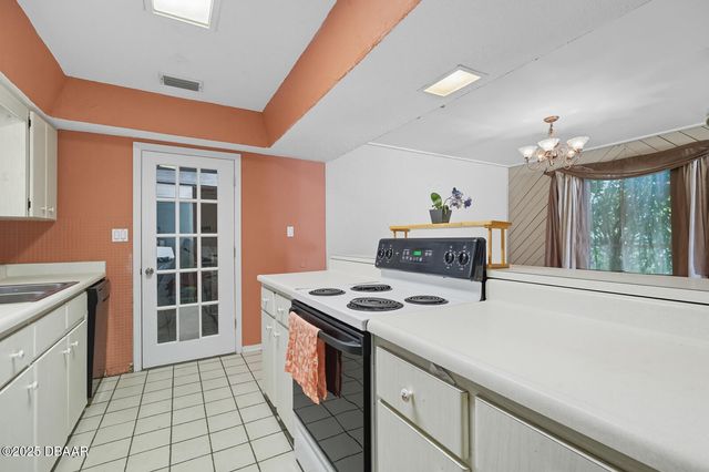 1421 Margina Avenue, Daytona Beach, FL 32114