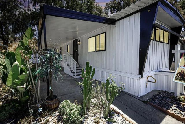 351 E Bradley SPC 33, El Cajon, CA 92021