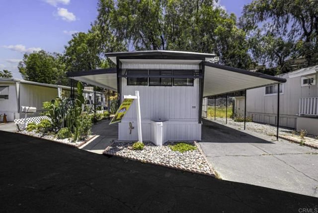 351 E Bradley SPC 33, El Cajon, CA 92021