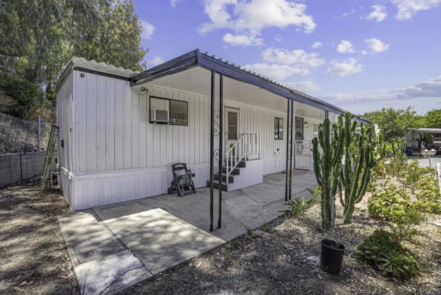351 E Bradley SPC 33, El Cajon, CA 92021