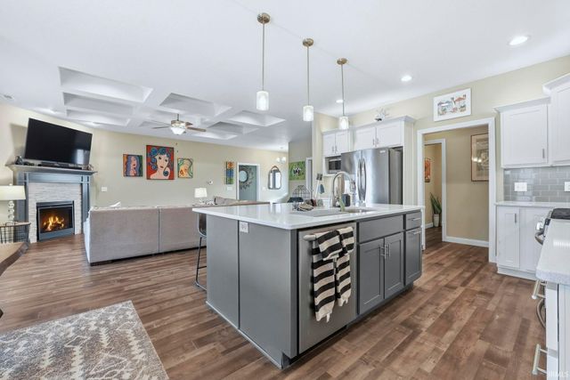 10883 Barrymore Run, Roanoke, IN 46783