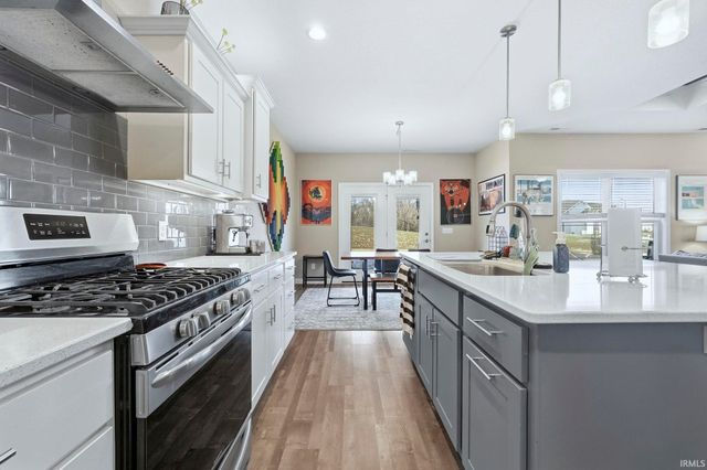 10883 Barrymore Run, Roanoke, IN 46783