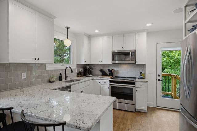 5437 Hill Road Cir, Nashville, TN 37220