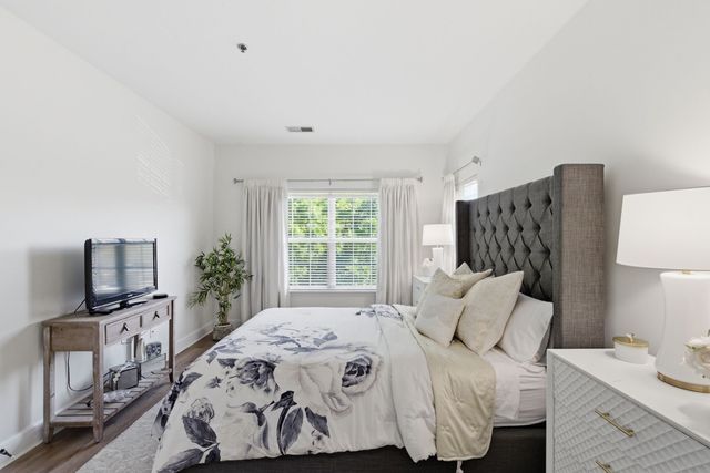 7003 Lenox Village Dr Apt B9, Nashville, TN 37211