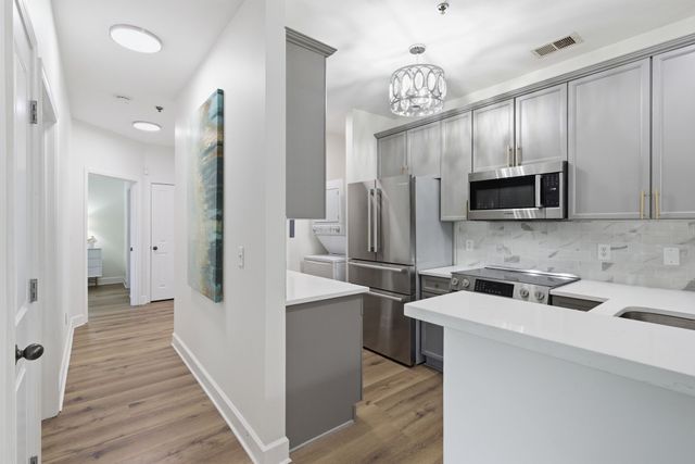 7003 Lenox Village Dr Apt B9, Nashville, TN 37211