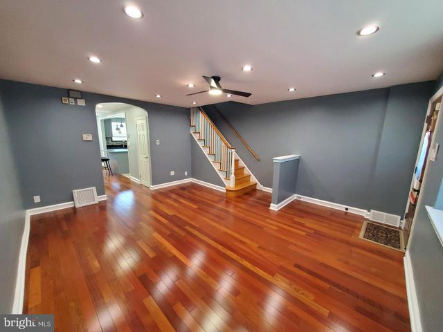 676 MAYFAIR ST, Philadelphia, PA 19120
