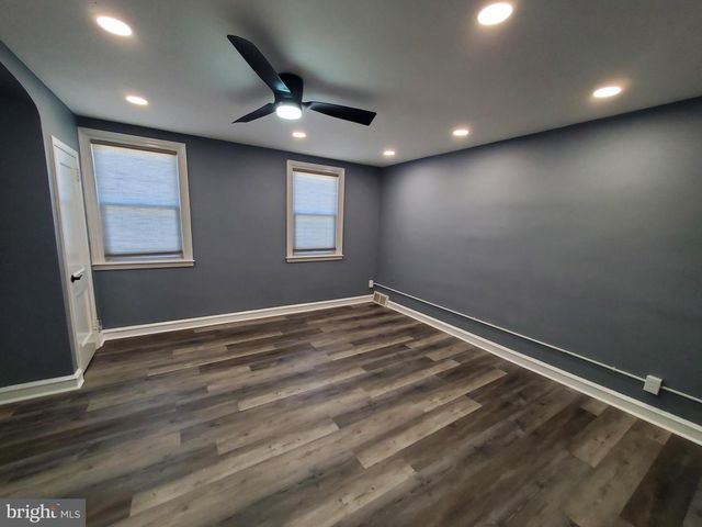 676 MAYFAIR ST, Philadelphia, PA 19120