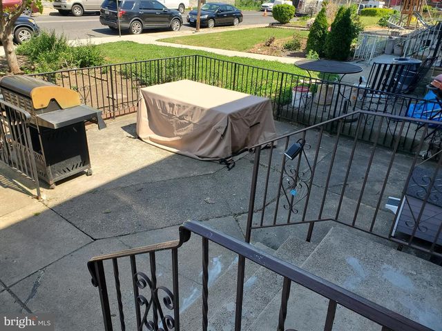 676 MAYFAIR ST, Philadelphia, PA 19120