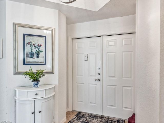 7702 Pebble Creek CIR # 201, Naples, FL 34108