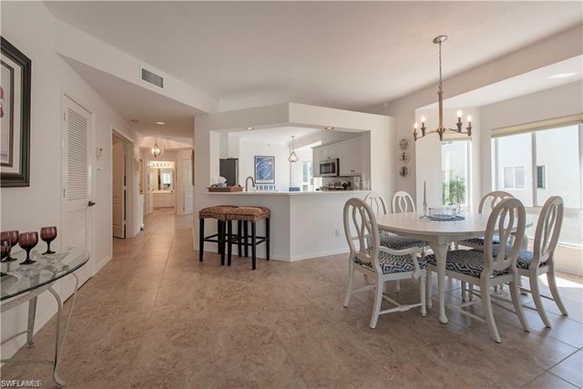 7702 Pebble Creek CIR # 201, Naples, FL 34108