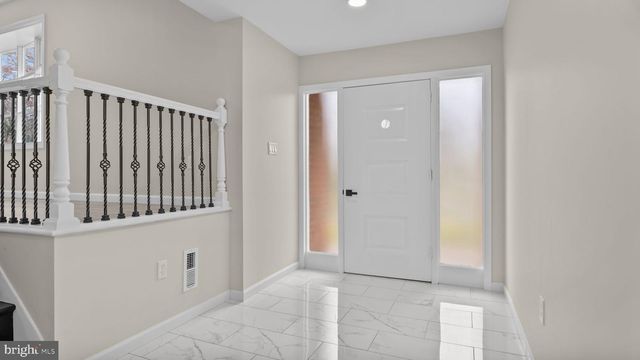 2410 EXTON RD, Hatboro, PA 19040