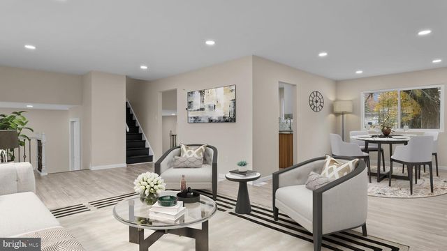 2410 EXTON RD, Hatboro, PA 19040