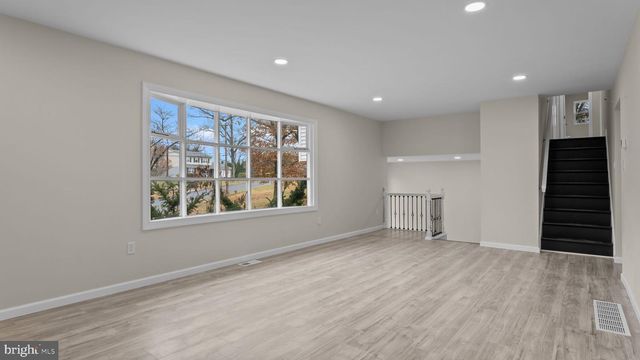 2410 EXTON RD, Hatboro, PA 19040