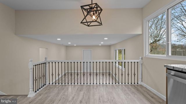 2410 EXTON RD, Hatboro, PA 19040