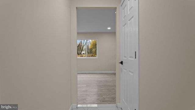 2410 EXTON RD, Hatboro, PA 19040