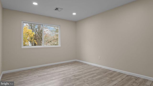 2410 EXTON RD, Hatboro, PA 19040