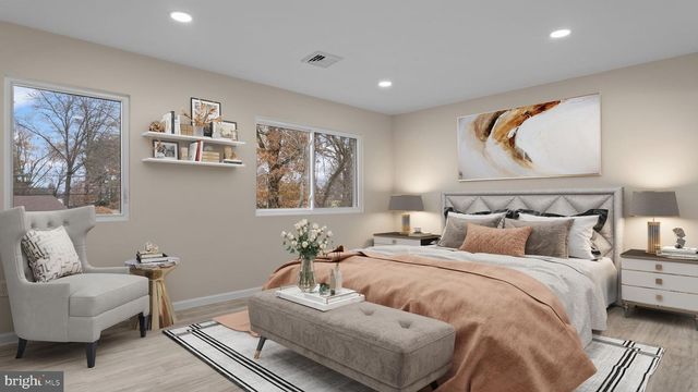 2410 EXTON RD, Hatboro, PA 19040