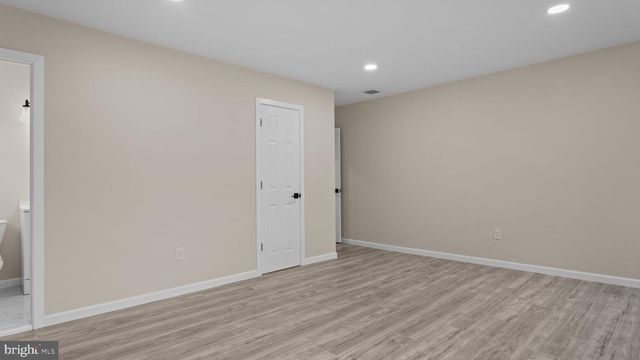 2410 EXTON RD, Hatboro, PA 19040