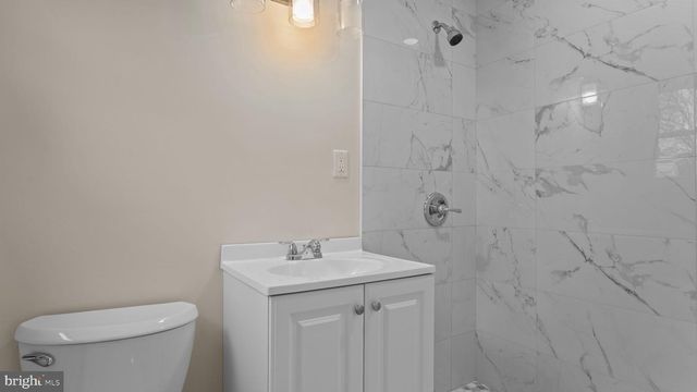 2410 EXTON RD, Hatboro, PA 19040