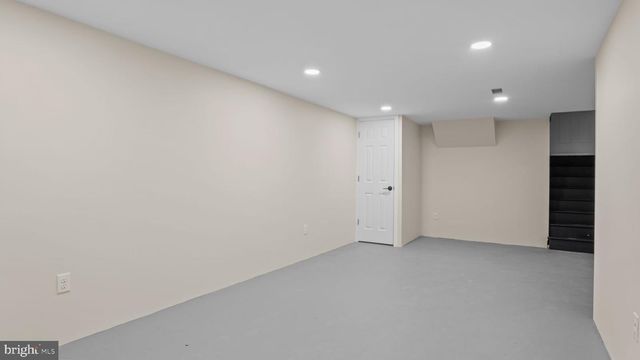 2410 EXTON RD, Hatboro, PA 19040